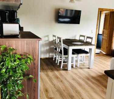Lauscha Apartment | Tranquil Retreat: Ferienwohnung at Rennsteig with Family Amenities
