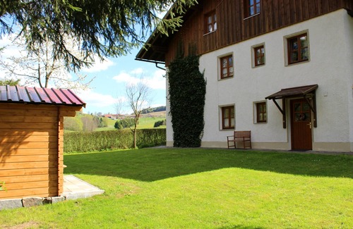 Arnbruck Apartment | Peaceful Holiday Apartment with Garden in Zellertal Valley