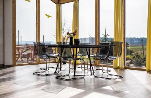 Ingoldingen Apartment | Serene Retreat with Panoramic Views for Family Getaways