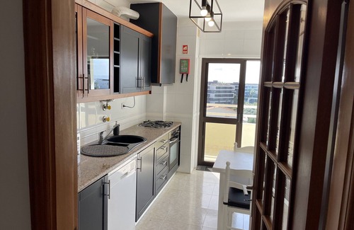 Alvor Apartment | Tranquil 2-Bedroom Apartment in Alvor with Ocean Views