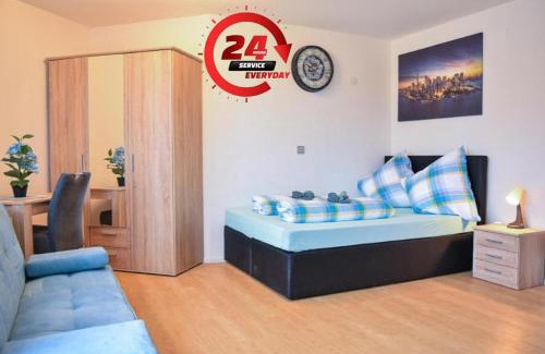 Werderau Apartment | Cozy Retreat with Balcony, Parking & Netflix Access