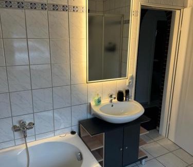 Nethen Apartment | Serene Nethen Retreat Near Beach Club - Family & Pet Friendly