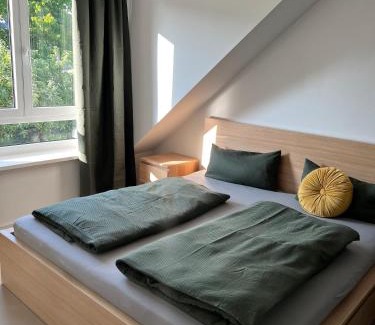 Kurnach Apartment | Relaxing 2-Bedroom Apartment with Pet-Friendly Amenities