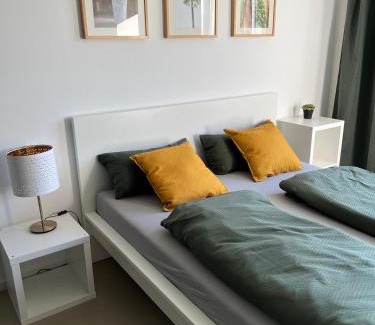 Kurnach Apartment | Relaxing 2-Bedroom Apartment with Pet-Friendly Amenities