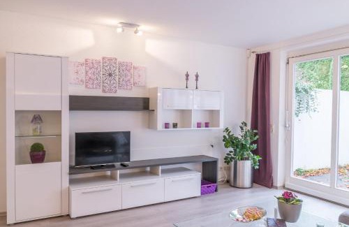 Rosenfeld Apartment | Central Apartment with Spa & Breakfast – Rated 9.3/10