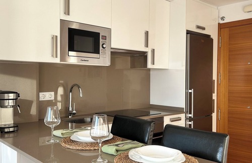 Vilanova Apartment | Family-Friendly Retreat at Ruiña Fogar Hotel Awaits You