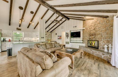 Ruidoso House | Ruidoso Vacation Rental with Inviting Outdoor Deck