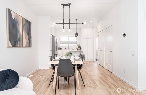 Leduc County House | Ideal RUISSEAU Retreat for Families - 10/10 Guest Rated