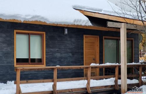 Pinto Ski Chalet | Pet-Friendly Retreat at Refugios de Montaña Reloncaví