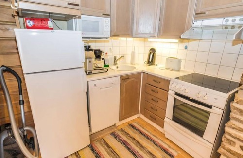 Rukatunturi House | Family-Friendly Ruka-linkki 3a with Lake View & Spa