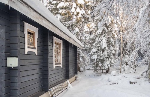 Rukatunturi House | Relaxing Lake View Retreat: Rukantaika 1b by Interhome