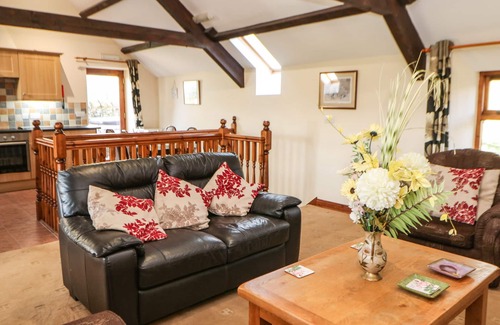 Appleby-in-Westmorland Cottage | Cozy Rum Bush Cottage - Pet-Friendly Escape in Dufton