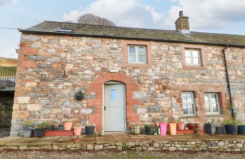 Appleby-in-Westmorland Cottage | Cozy Rum Bush Cottage - Pet-Friendly Escape in Dufton
