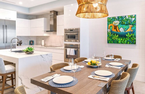 Rum Point Condo | Escape to Rum Point Resort #106: Oceanfront 2BR Retreat