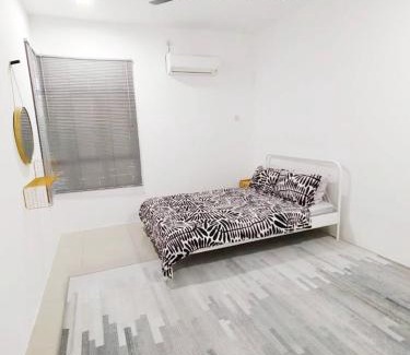 Maran District House | Family-Friendly Stays at RumaaKita D'Jengka Homestay