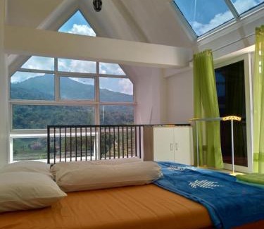 Bandung House | Cozy Rumah Kina Putih: Family-Friendly Retreat