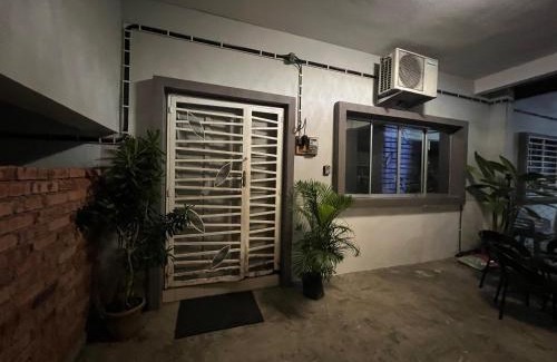 Geching Hilir House | Inviting Rumah Murni: Family-Friendly Stay Near KLIA
