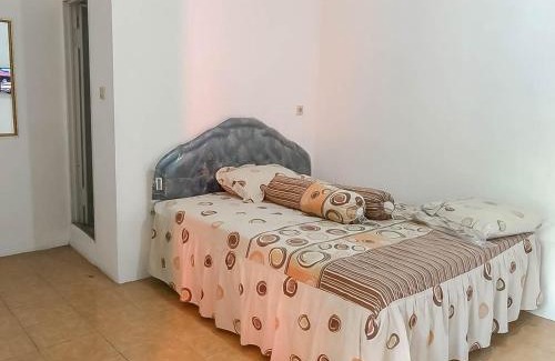West Cirebon Hotel | Budget-Friendly Stay at Rumah Panggung Guest House