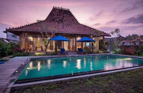 Mengwi Villa | Escape to Rumah Tyang Mengwi Amidst Serene Rice Paddies