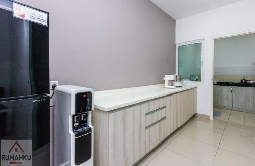 Ara Damansara Apartment | Discover Rumahku LRT: Family-Friendly Haven Near Malls