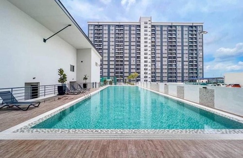 Kampung Rawa Apartment | Explore RumaMuji Kita KLIA: 4-Star Family-Friendly Retreat