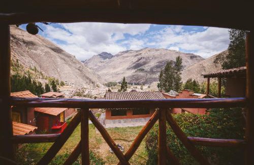 Pisac House | Budget-Friendly Rumi Lodge Pisac: Pet Friendly & Family Welcome