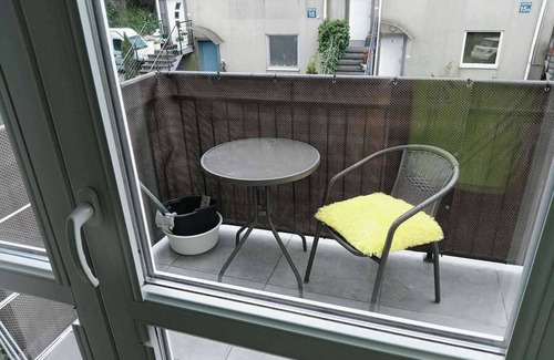 Rumia Apartment | Rumia - Apartment - Sleeps 8 - Parking - Seaside