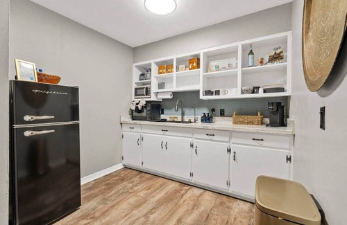 Cave City Apartment | Run for the Roses- timeless tradition of the Kentucky Derby