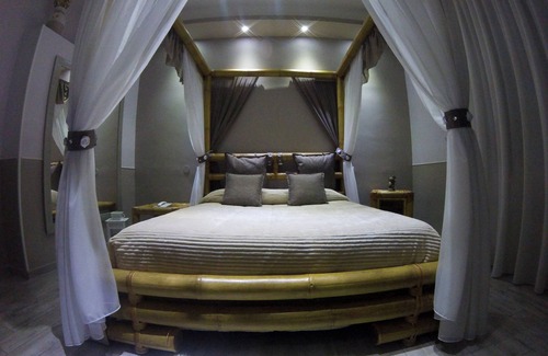 Mugnano di Napoli Hotel | Runa Hotel: Guest Rated 8.2 with Breakfast & Family-Friendly