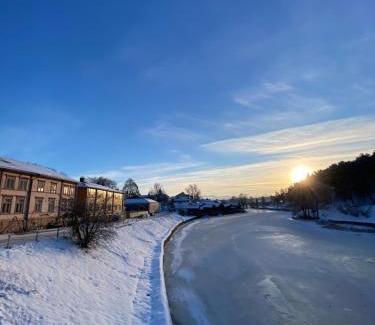 Porvoo Apartment | Family-Friendly Rune Bergin Retreat with Top Ratings