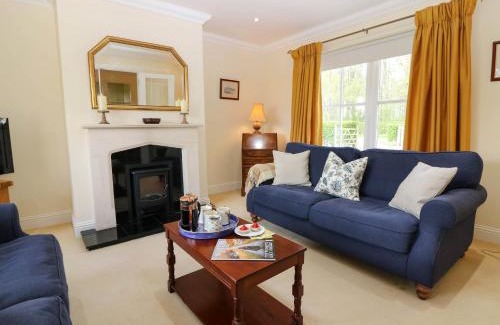 Duns House | Runglee
