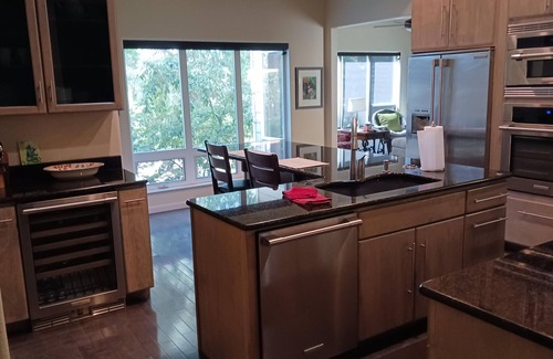 Klamath Falls House | Relax at Running Y: Prime Home with Deck & Spa Amenities