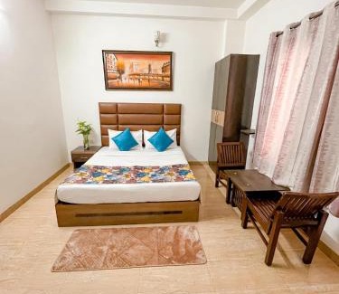 Pitampura Bed & Breakfast | Runway Residency at Pitampura