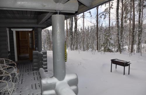 Ruokolahti House | Inviting Ruokolahti Cottage: Pet-Friendly Retreat with Hot Tub