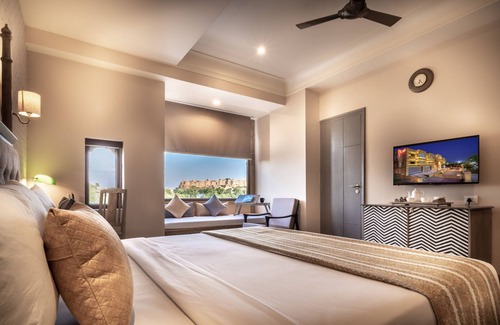 Jaisalmer Hotel | Rupal Residency: Guest Rated 9/10 with Pool & Restaurant