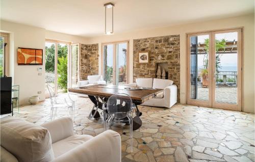San Marco di Castellabate House | Discover Rupe Alta: Family-Friendly Retreat with Pool