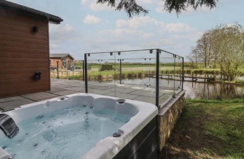 Knott End-on-Sea House | Discover Family-Friendly Ruperts Retreat - A 4-Star Escape