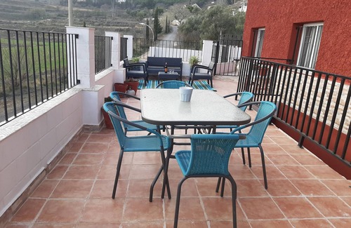 Borja House | Family-Friendly Getaway at Garnacha de Borja with Pets Welcome