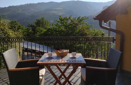 Limes Cottage | Idyllic La Cabana'l Cachicán: Perfect Escape for Two
