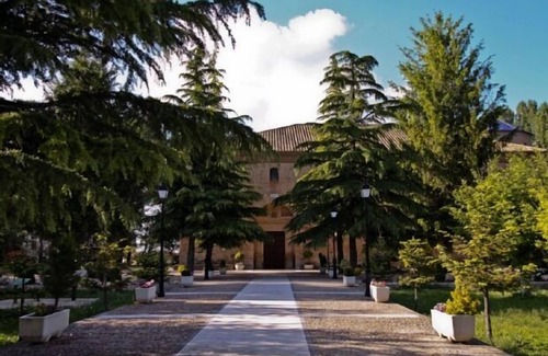 Santa Eulalia del Campo Cottage | Exceptional Rural Apartment El Molino Solano with Spa & Hot Tub
