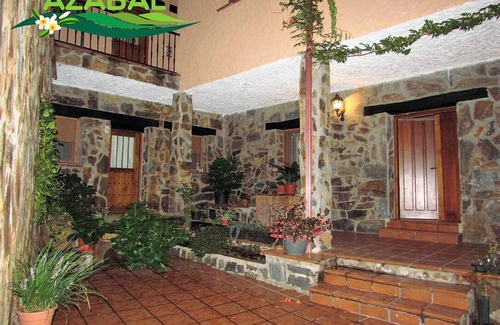 Azabal Apartment | Cozy Rural Apartment in Las Hurdes with Spa & Pet Friendly