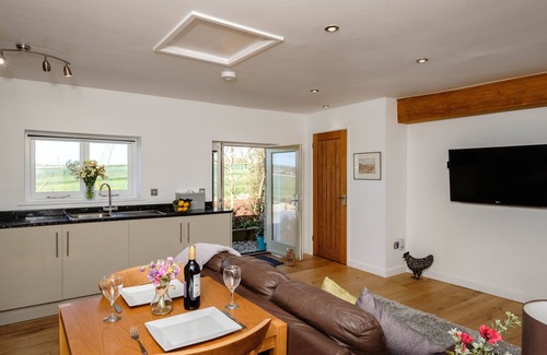 Mabe House | Charming Rural Barn Conversion with Spa and Pet-Friendly Stay