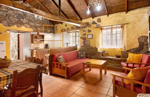 Tejeda Cabin | Rural House Pepita flores 2 Nights