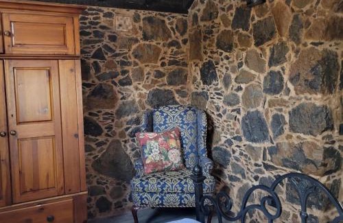 San Cristobal de La Laguna House | Serene Rural Getaway with Views, Jacuzzi & Sauna Retreat