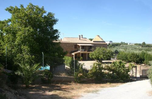 Pozo Alcon House | Enchanting Rural Fábrica del Azúcar: Pet-Friendly Retreat