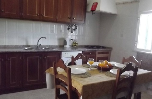 Silves Cottage | Idyllic Rural Farm Retreat in Central Algarve, Pet Friendly