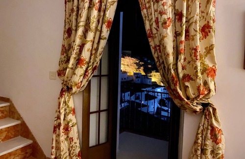 Setenil de las Bodegas Cottage | Idyllic Rural Retreat in La Casa de la Lela - 9.4/10 Rated