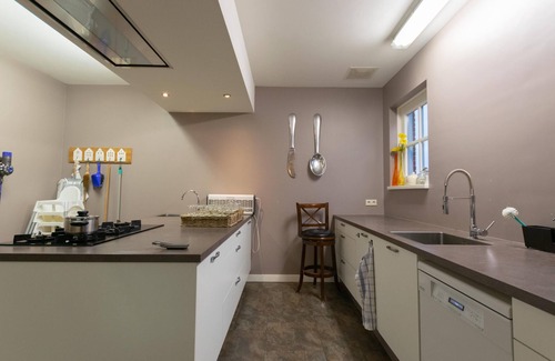 Uden House | Private Rural Retreat with Pool & Family Amenities