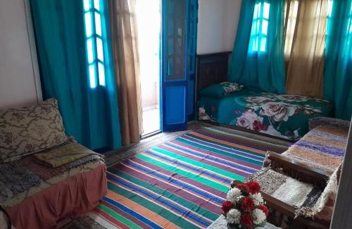 Tanta House | Enjoy a Cozy Stay at Rural Guest House with Breakfast
