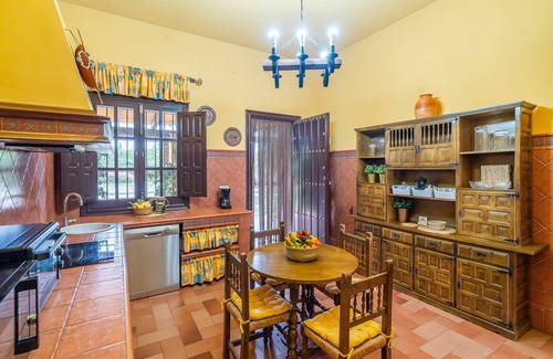 Marchena House | Relaxing Rural Retreat 'Azahares De Marchena' with Pool